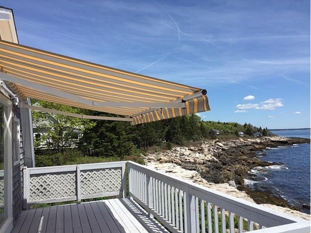 Hunter Douglas Dealer Image